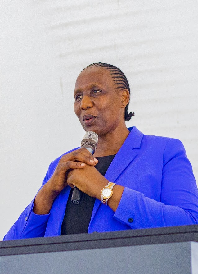 College Principal, Prof. Christine Noe addressing fisrt year students 